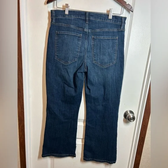 Banana Republic Cropped Bootcut Dark Wash Jeans - Size 30/10 EUC Women’s - Picture 3 of 9